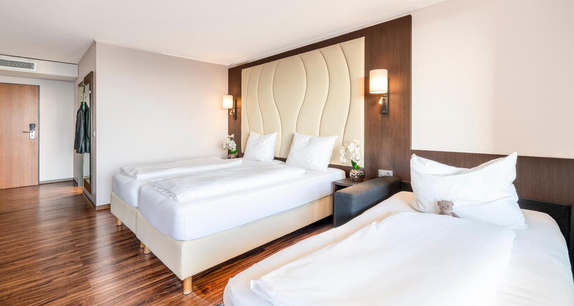 Plaza Hotel Foehr Am Bodensee ฟรีดริชส์ฮาเฟน ภายนอก รูปภาพ