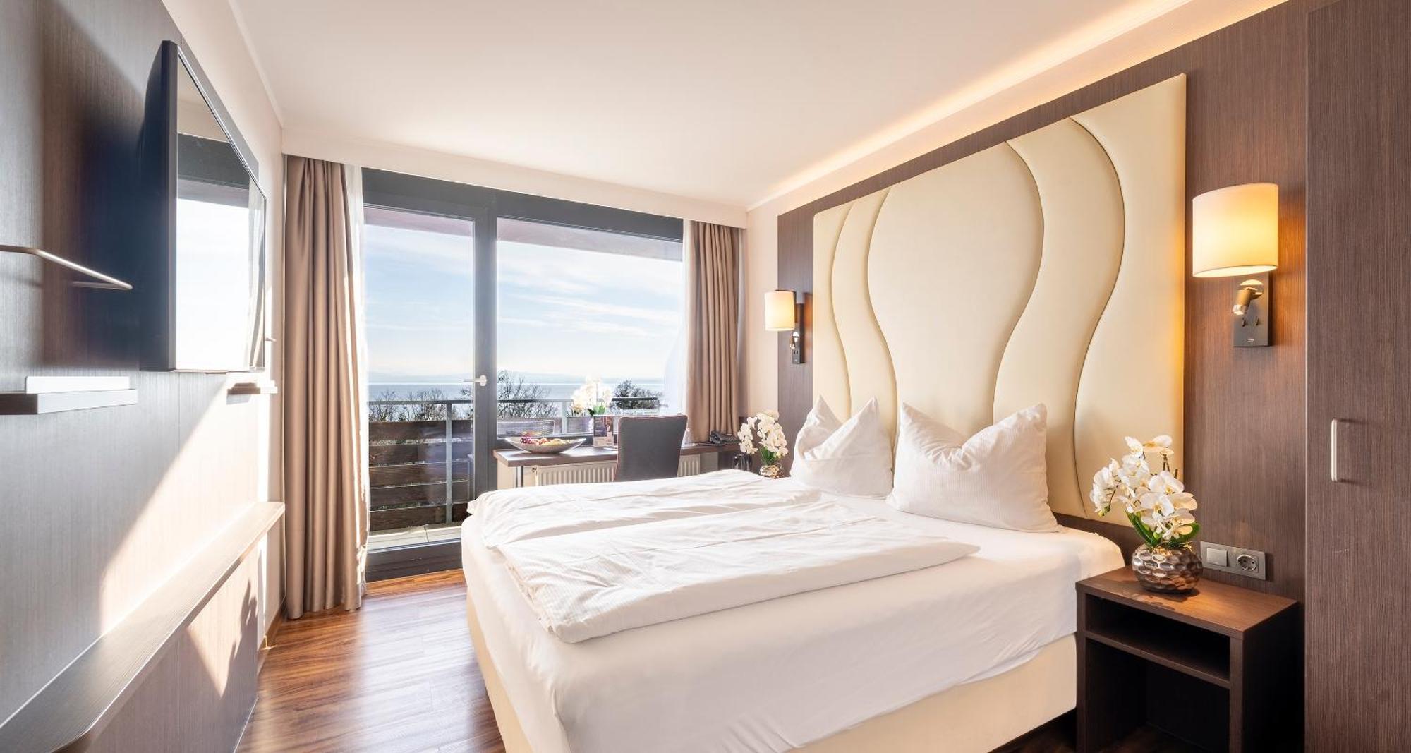 Plaza Hotel Foehr Am Bodensee ฟรีดริชส์ฮาเฟน ภายนอก รูปภาพ