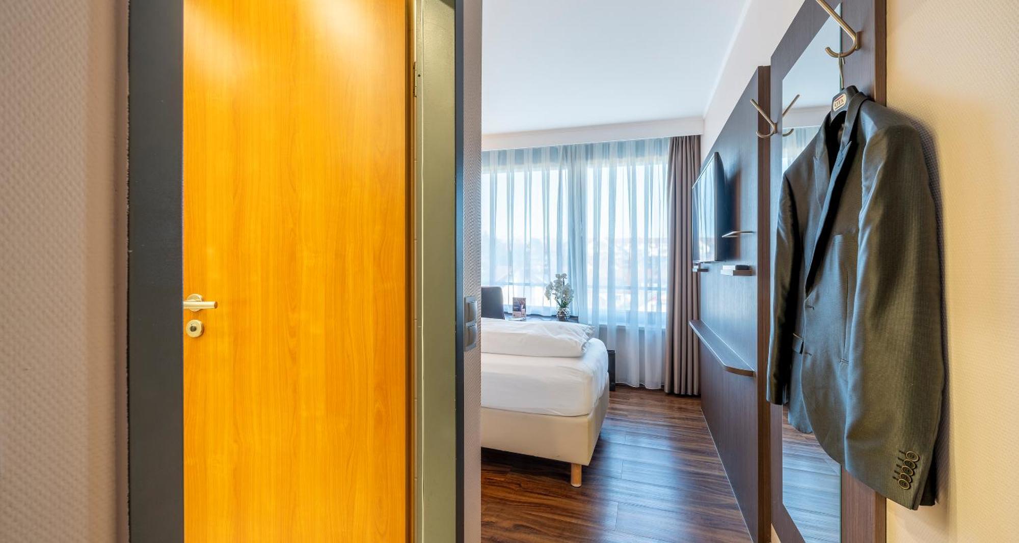 Plaza Hotel Foehr Am Bodensee ฟรีดริชส์ฮาเฟน ภายนอก รูปภาพ