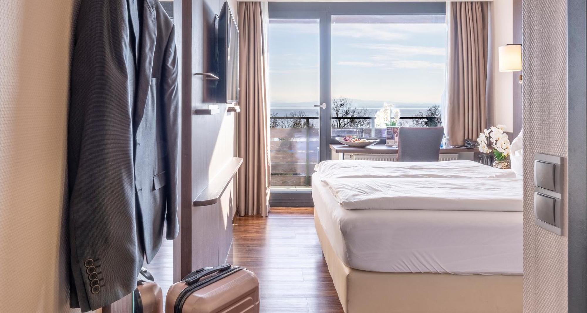 Plaza Hotel Foehr Am Bodensee ฟรีดริชส์ฮาเฟน ภายนอก รูปภาพ