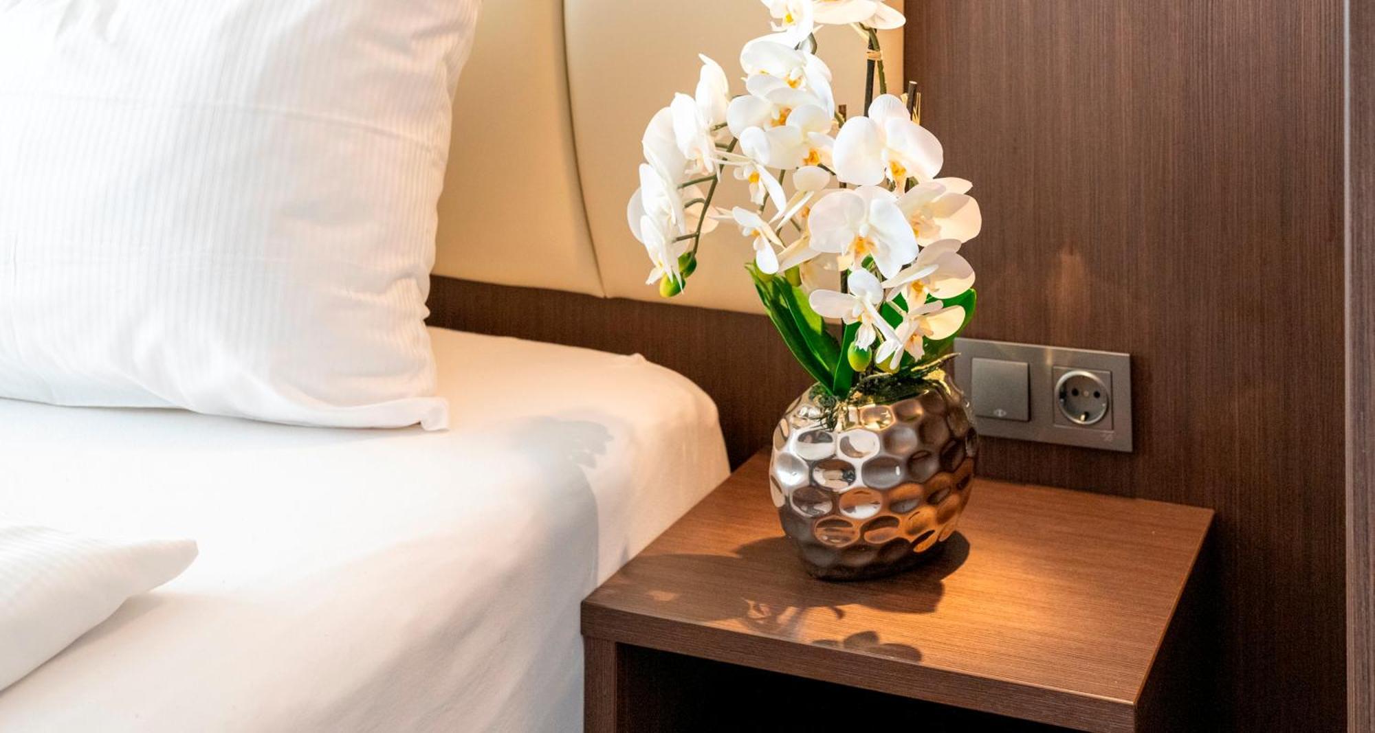 Plaza Hotel Foehr Am Bodensee ฟรีดริชส์ฮาเฟน ภายนอก รูปภาพ